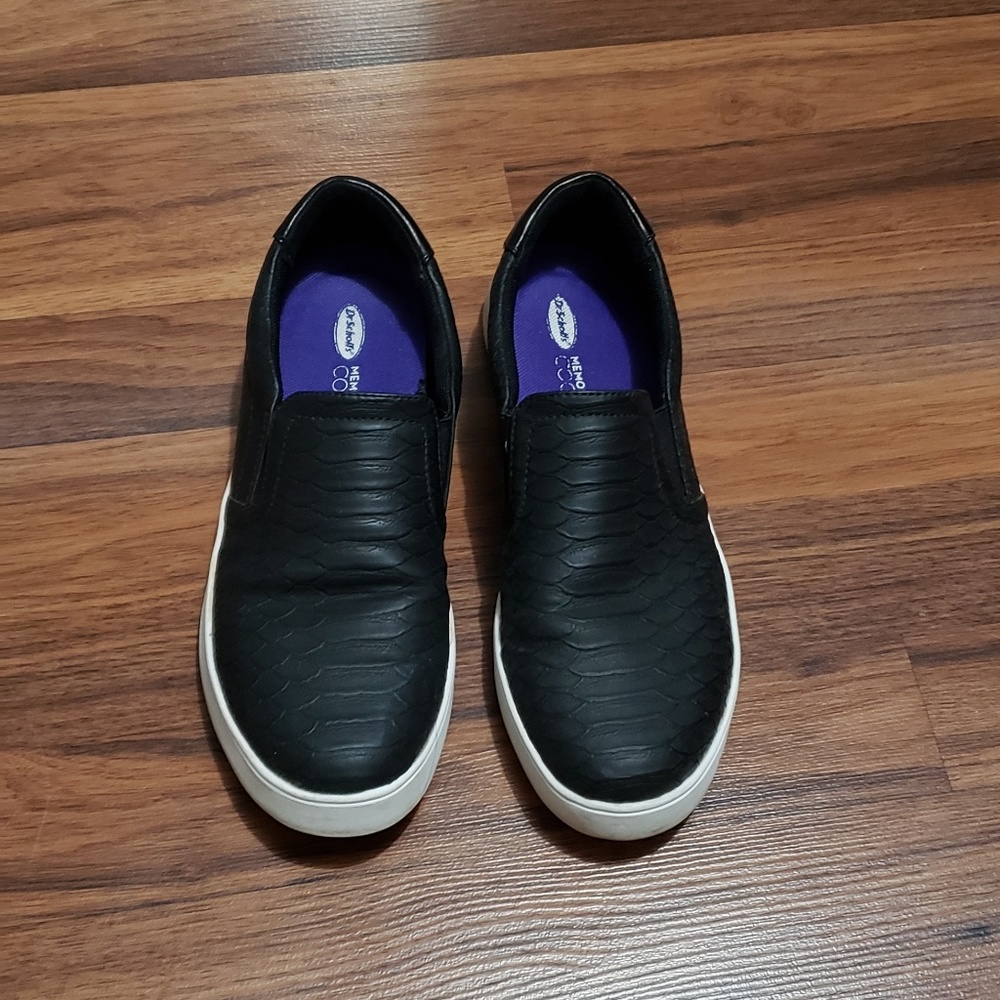 Shoes/sneakers